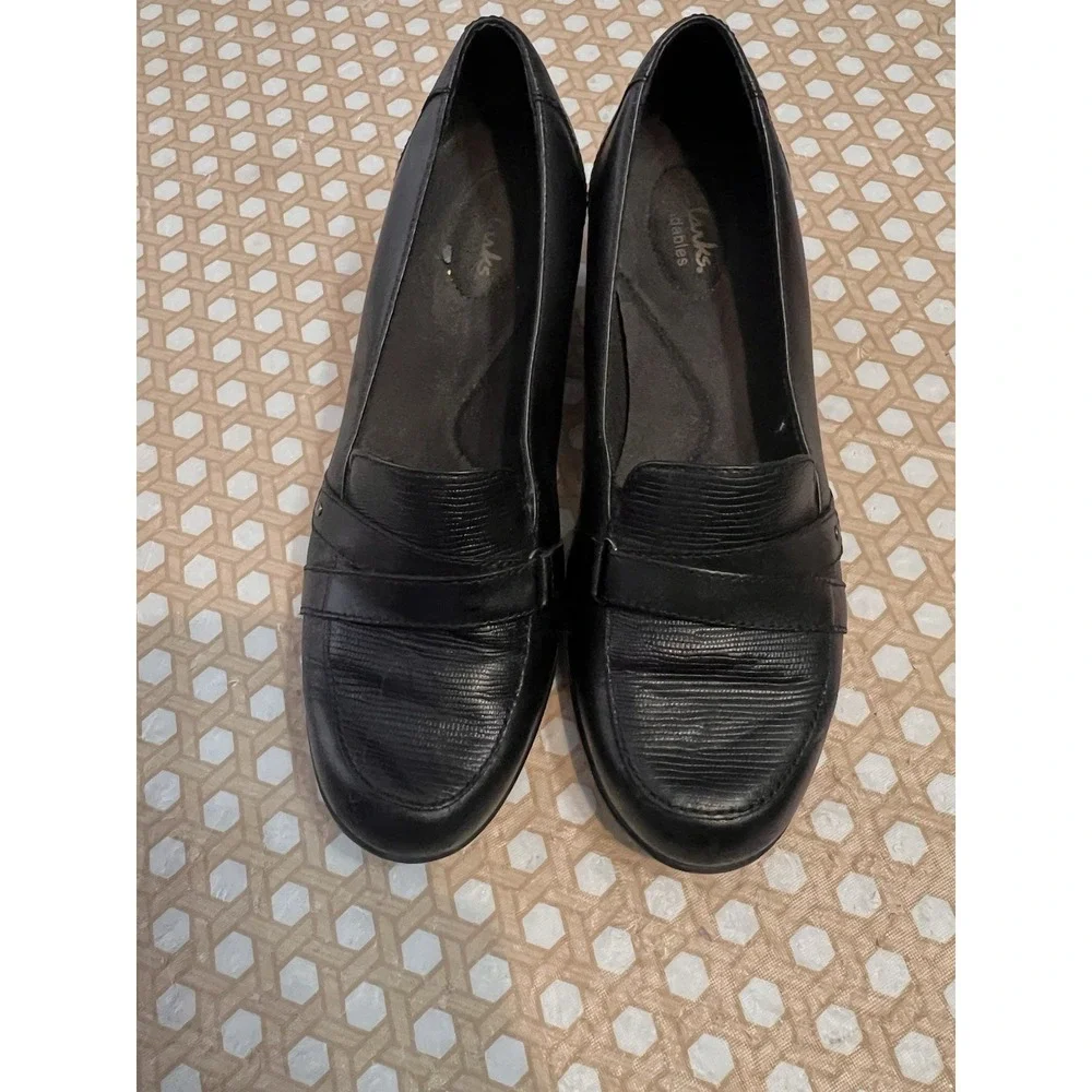 Clarks Bendable Leather Pumps Black Size 10M